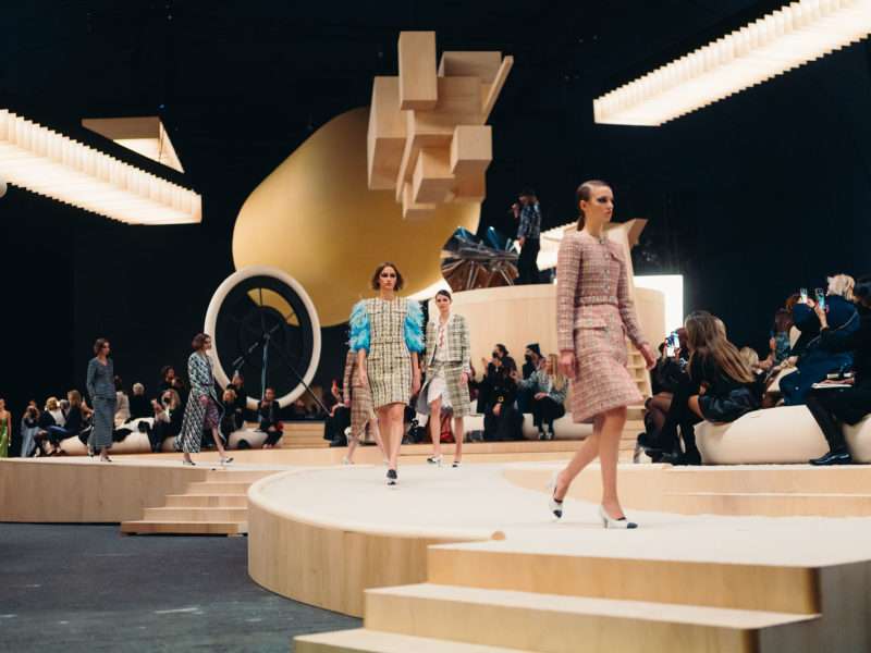 Décor gonflable monumental du défilé Chanel Haute Couture fabriqué par JC Keller
