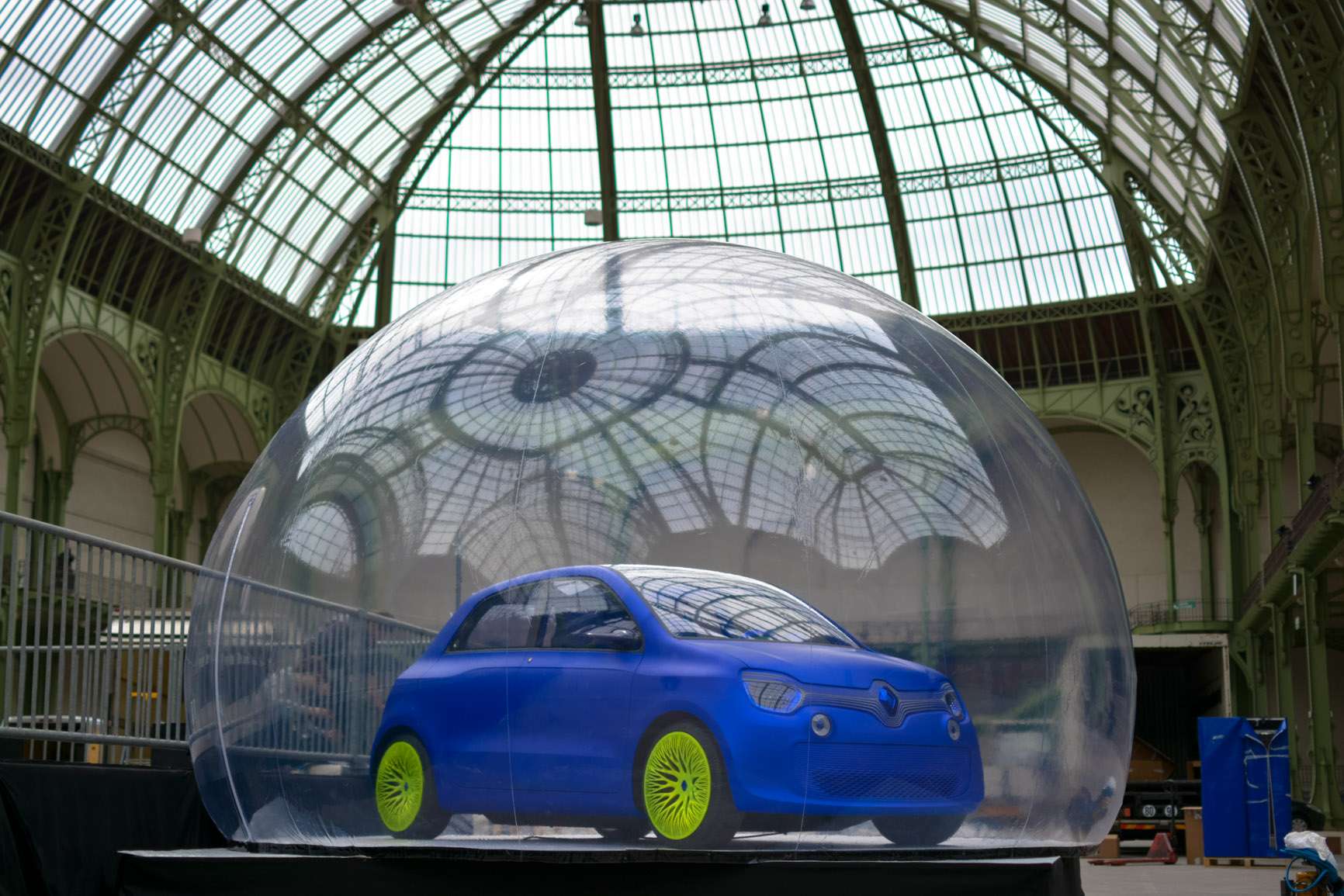 voiture dans une bulle